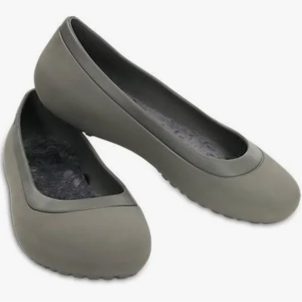 Women's Size 8 Crocs brown Mammoth-Lined Flats